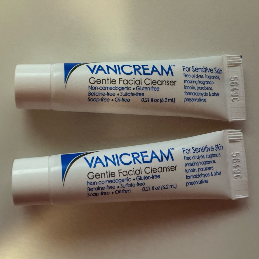 Last chance!! VANICREAM Travel Size Gentle Facial Cleanser 0.21 fl oz, qty 2